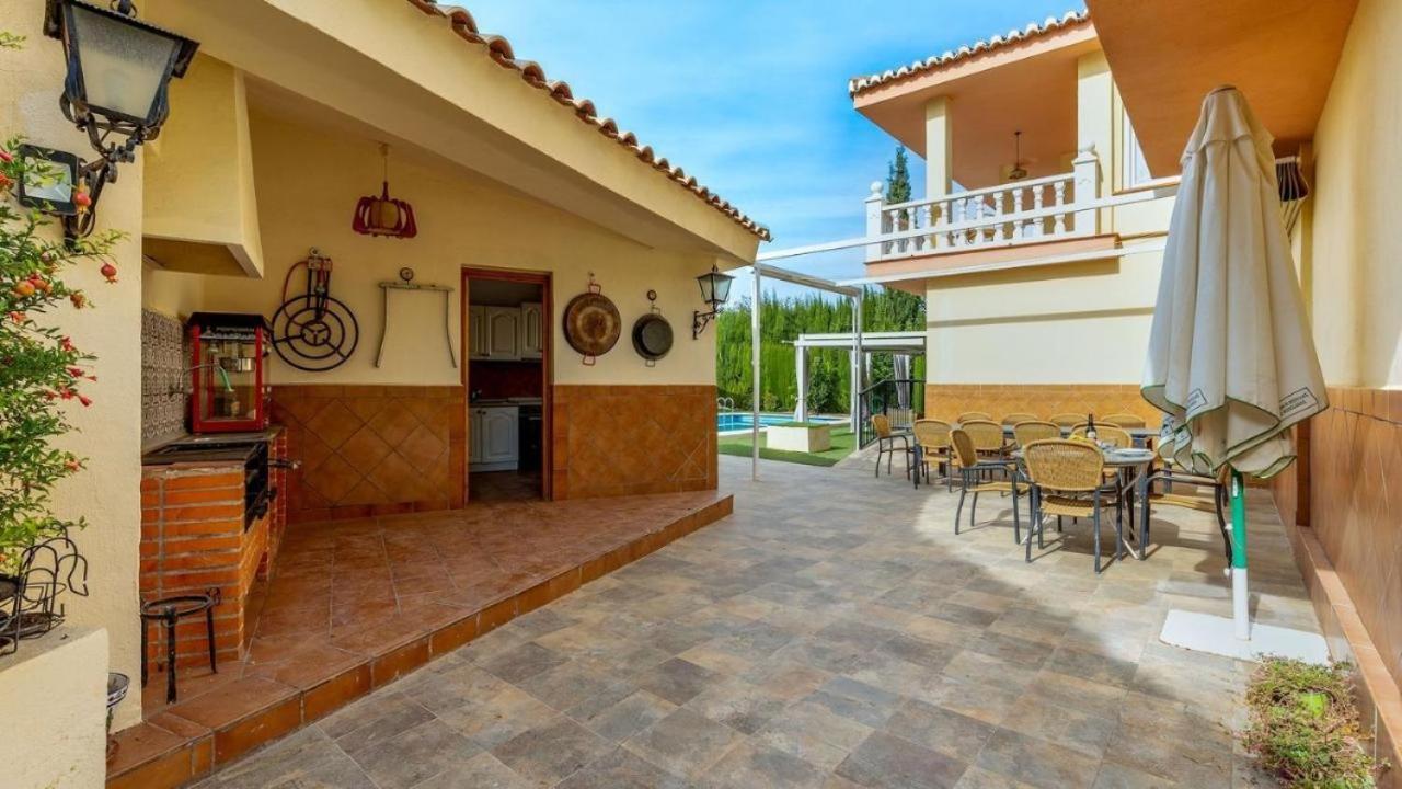 Villa De La Acacia Gojar Exterior photo